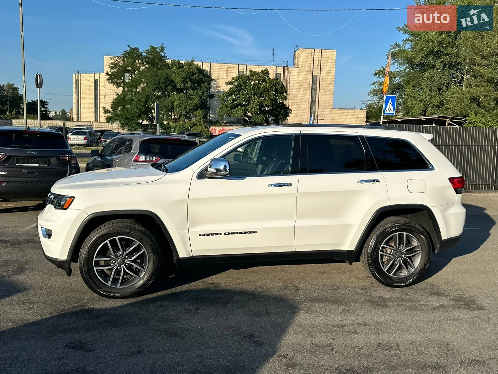 2020 Jeep Grand Cherokee - мініатюра 10