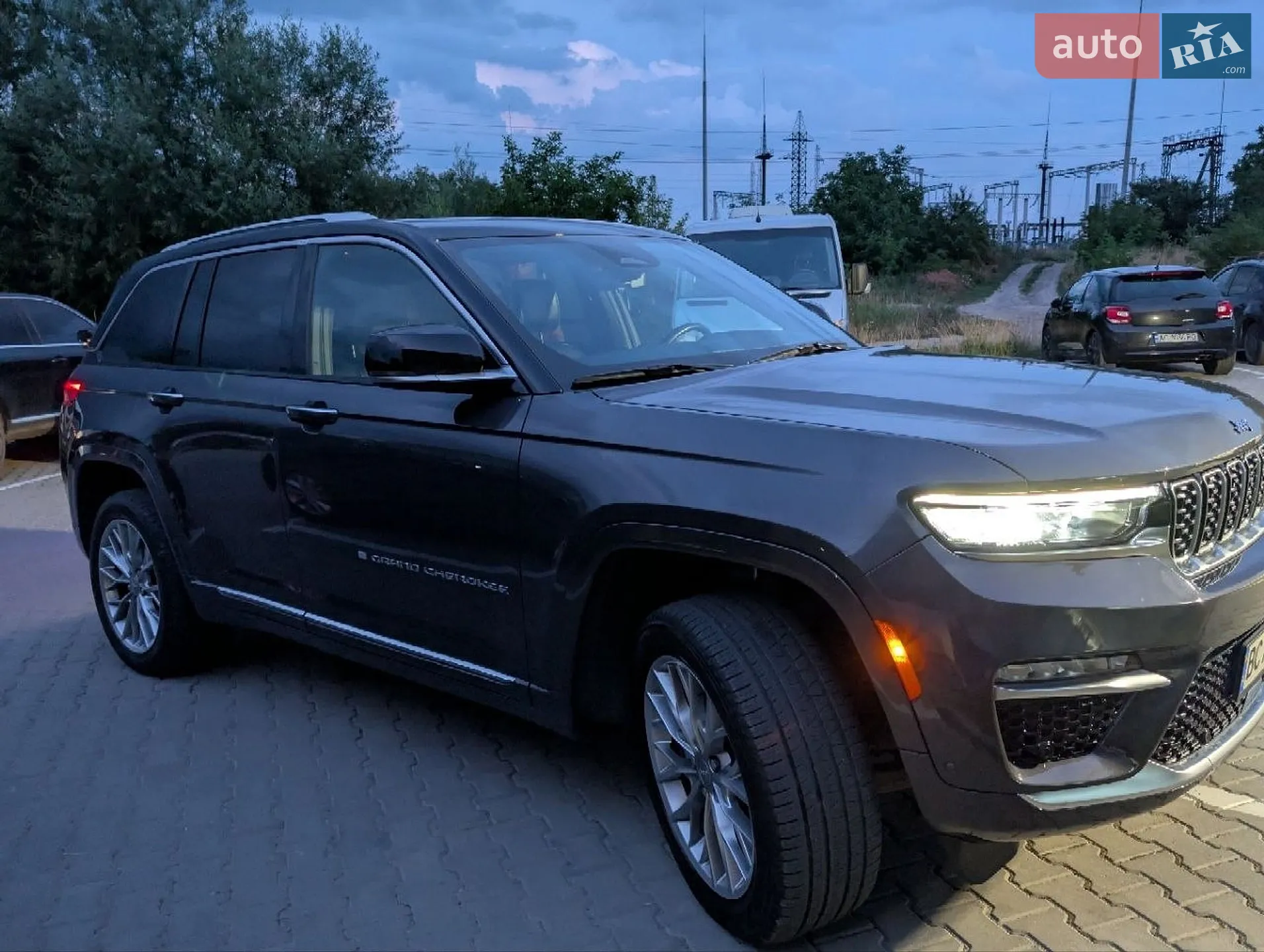 2022 Jeep Grand Cherokee - мініатюра 18