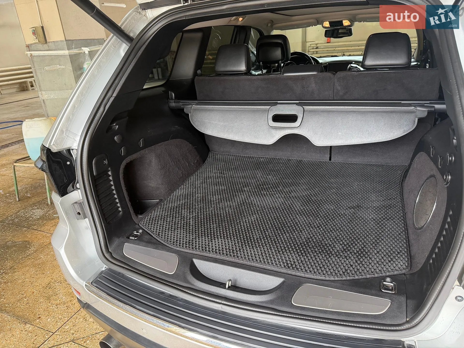 2012 Jeep Grand Cherokee - мініатюра 8