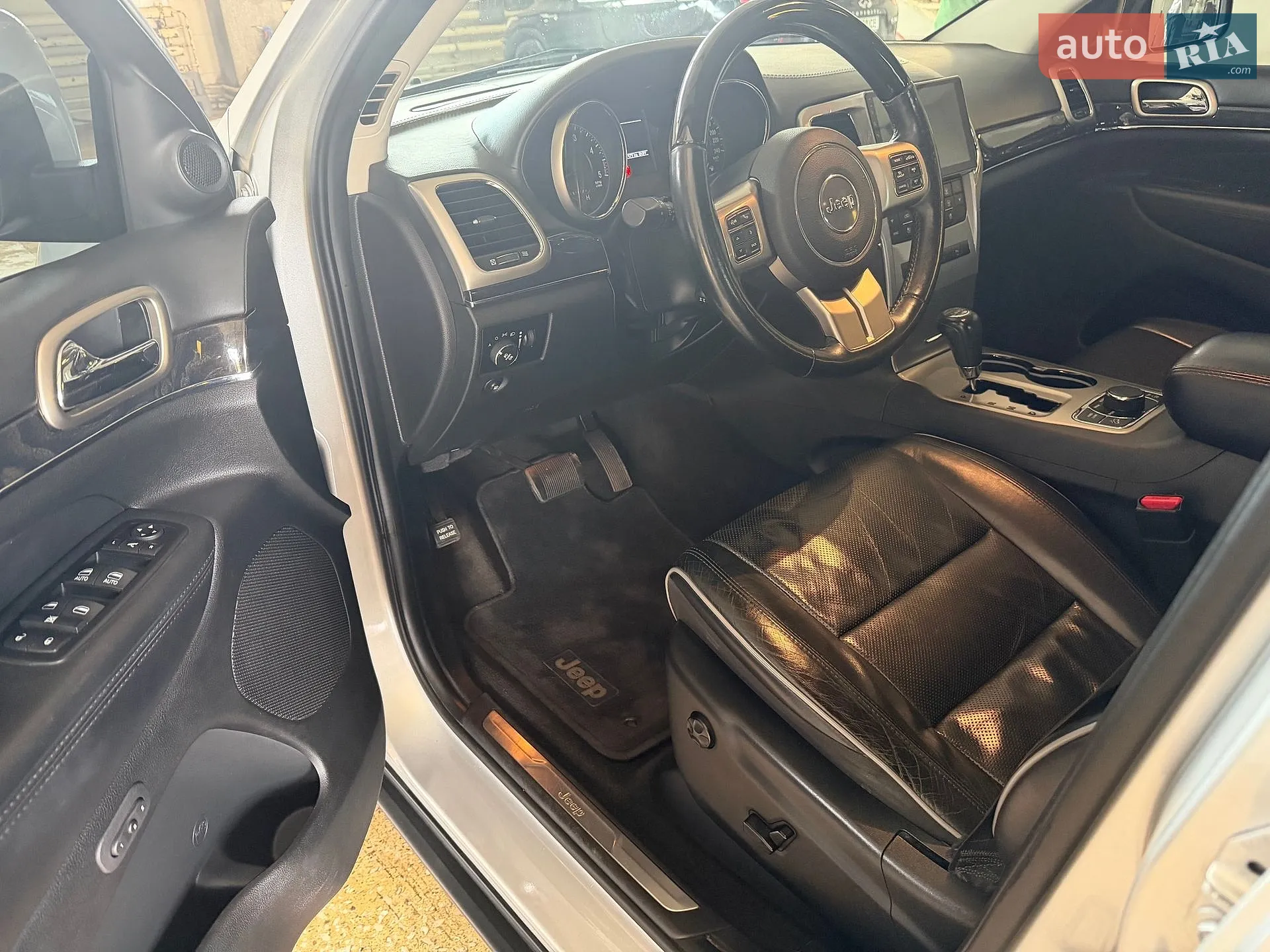 2012 Jeep Grand Cherokee - мініатюра 9