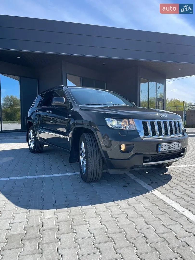 2011 Jeep Grand Cherokee - фото 1