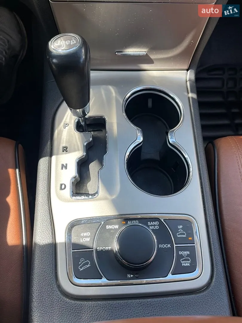 2011 Jeep Grand Cherokee - мініатюра 32