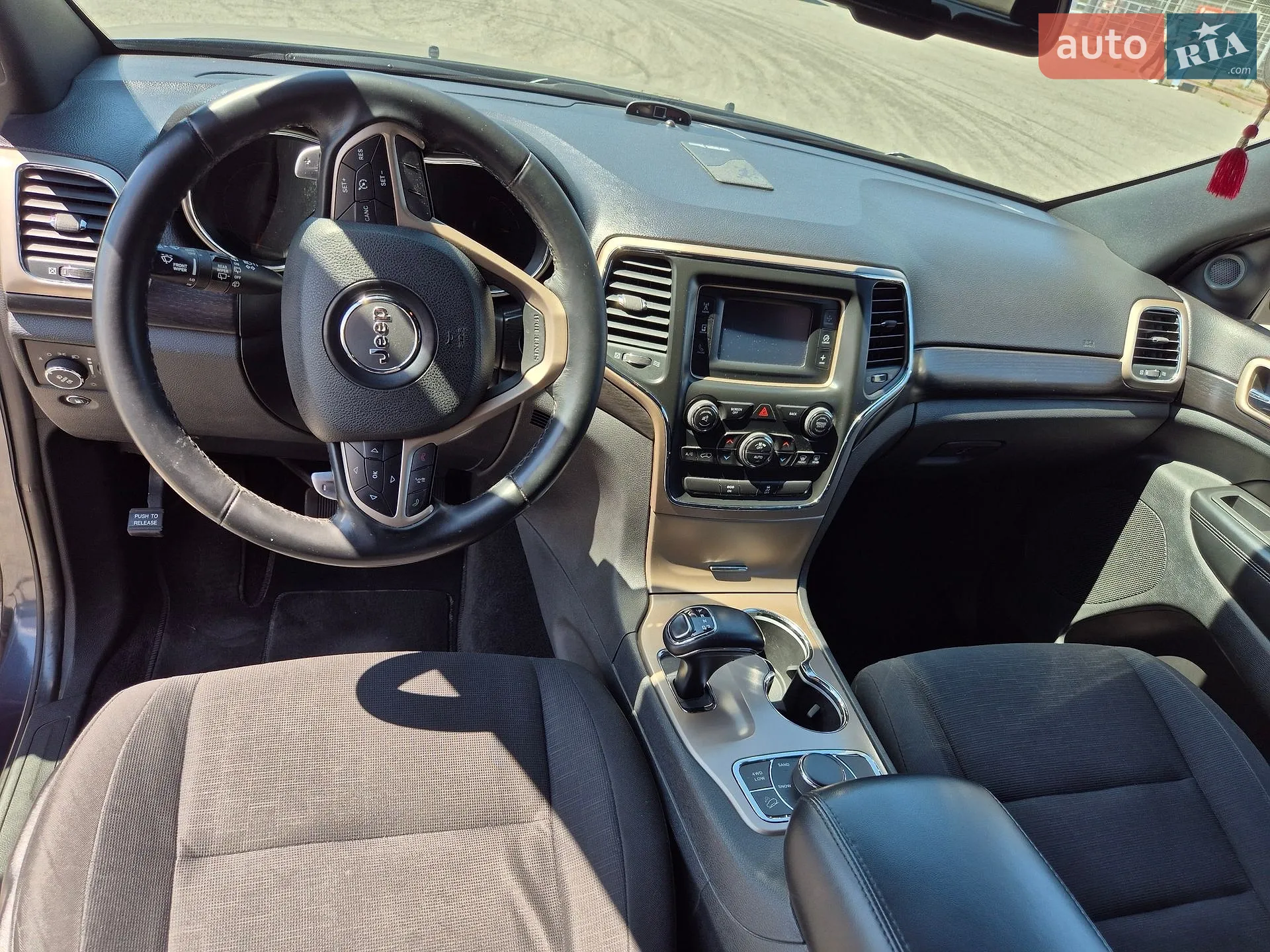 2013 Jeep Grand Cherokee - мініатюра 19