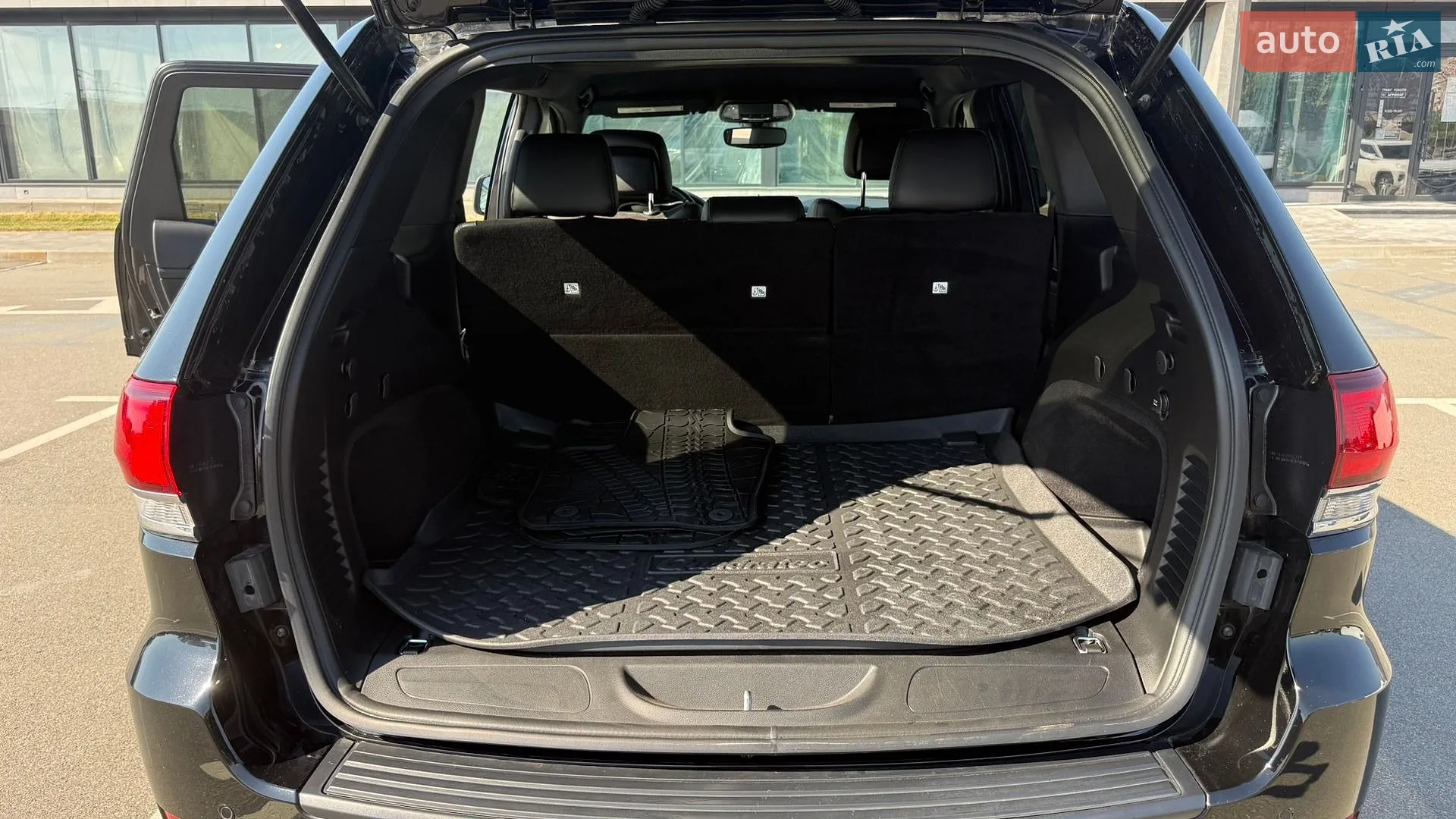 2020 Jeep Grand Cherokee - мініатюра 11