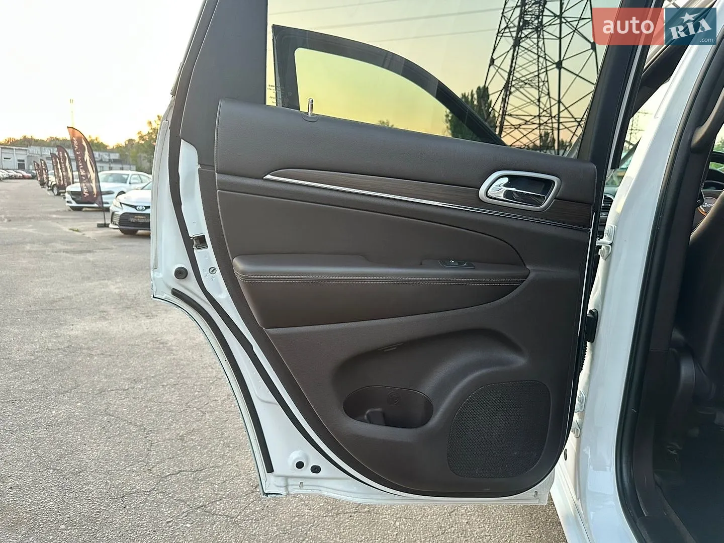 2018 Jeep Grand Cherokee - мініатюра 19