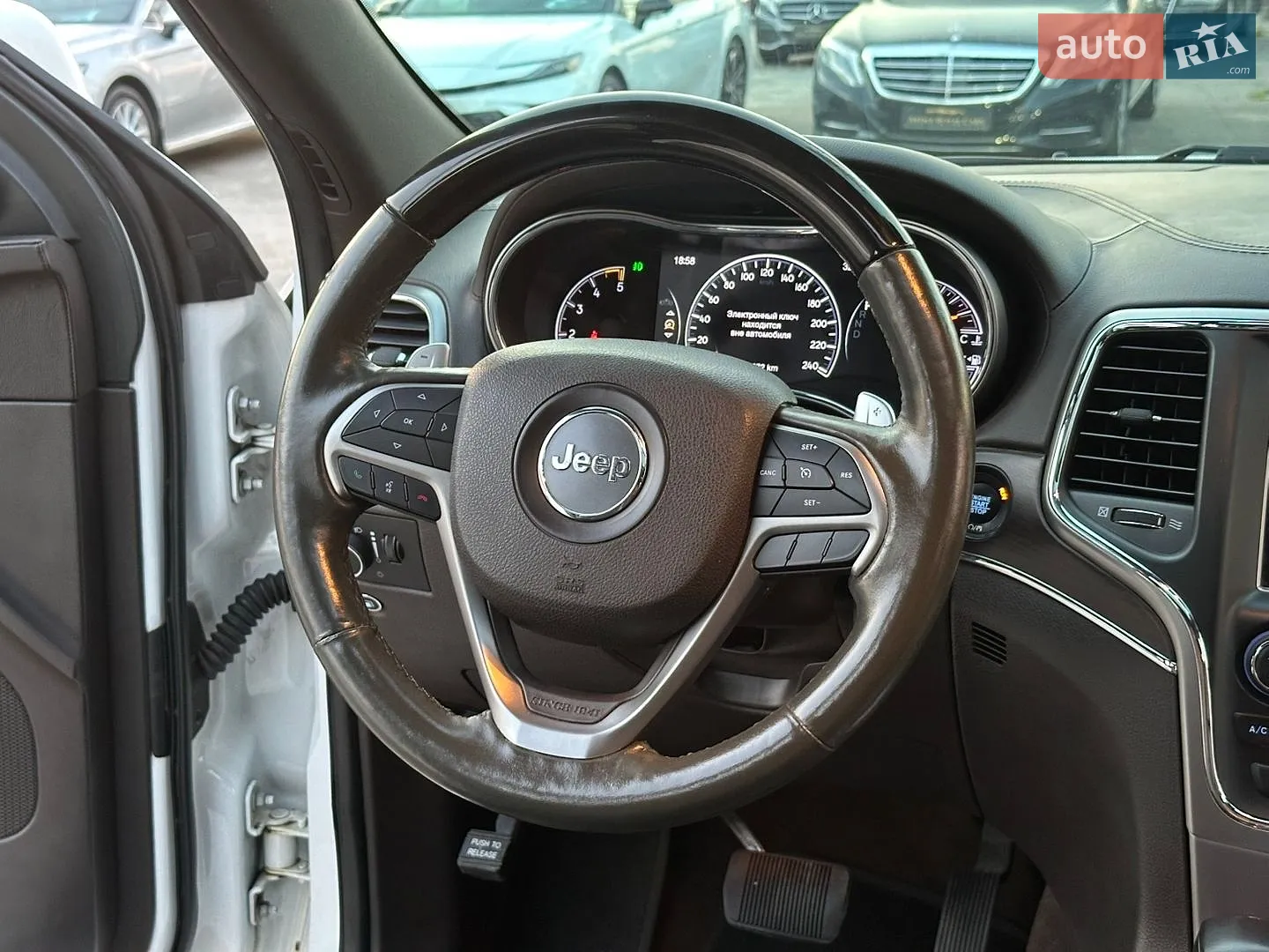 2018 Jeep Grand Cherokee - мініатюра 23