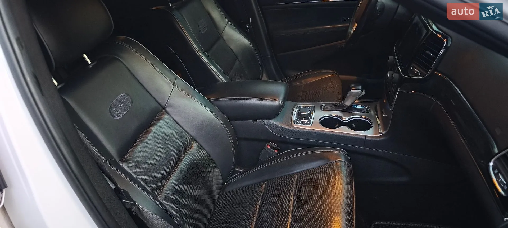 2020 Jeep Grand Cherokee - мініатюра 37