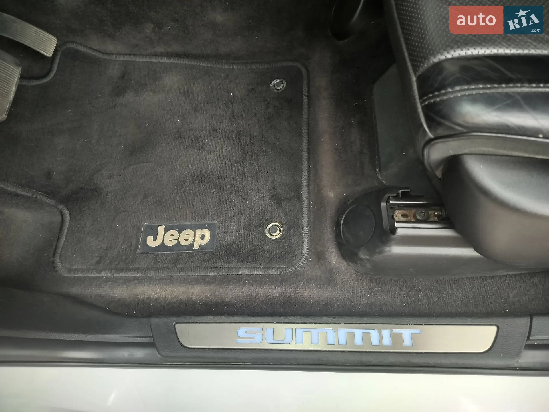 2017 Jeep Grand Cherokee - мініатюра 21