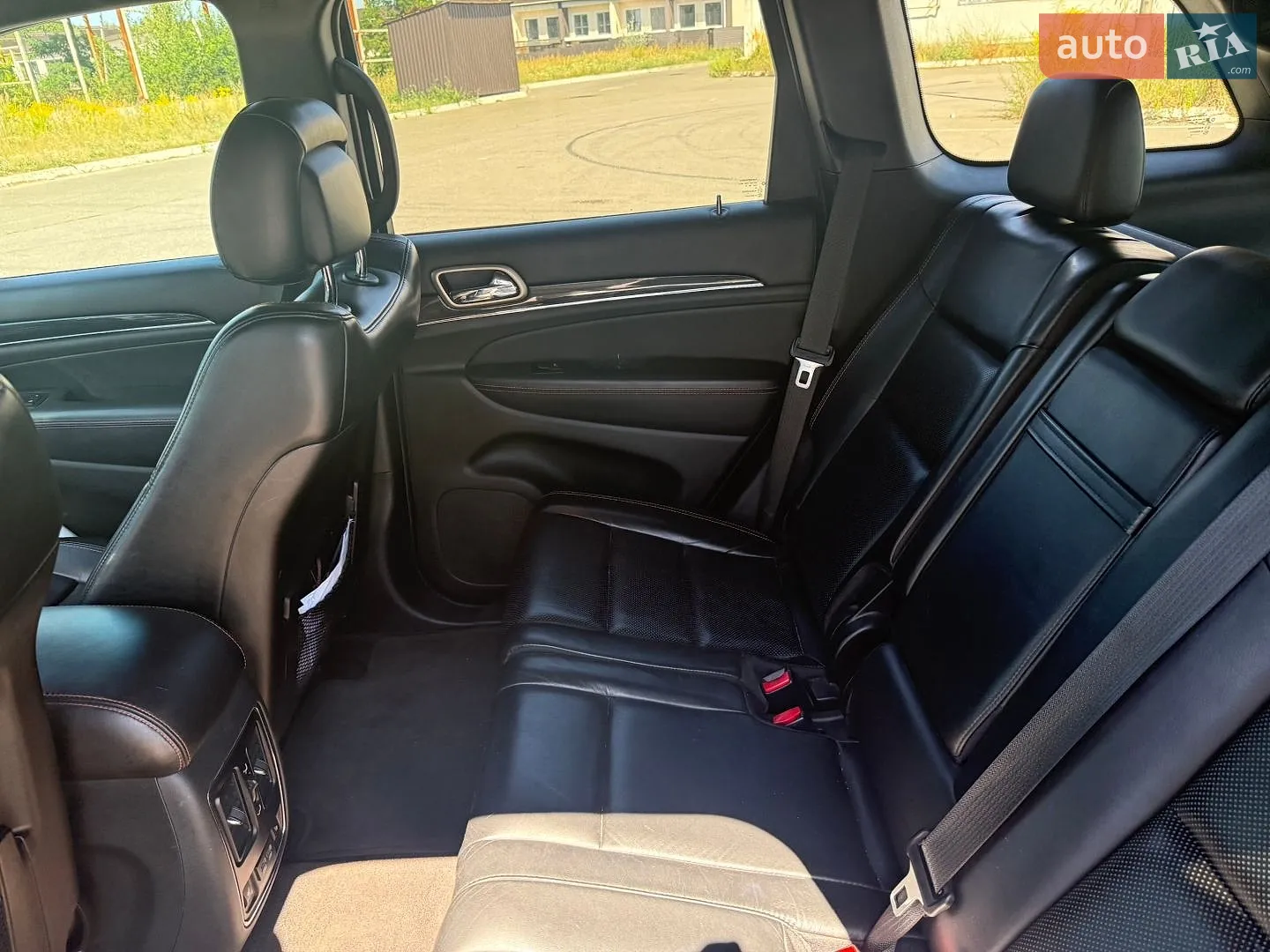 2016 Jeep Grand Cherokee - мініатюра 14
