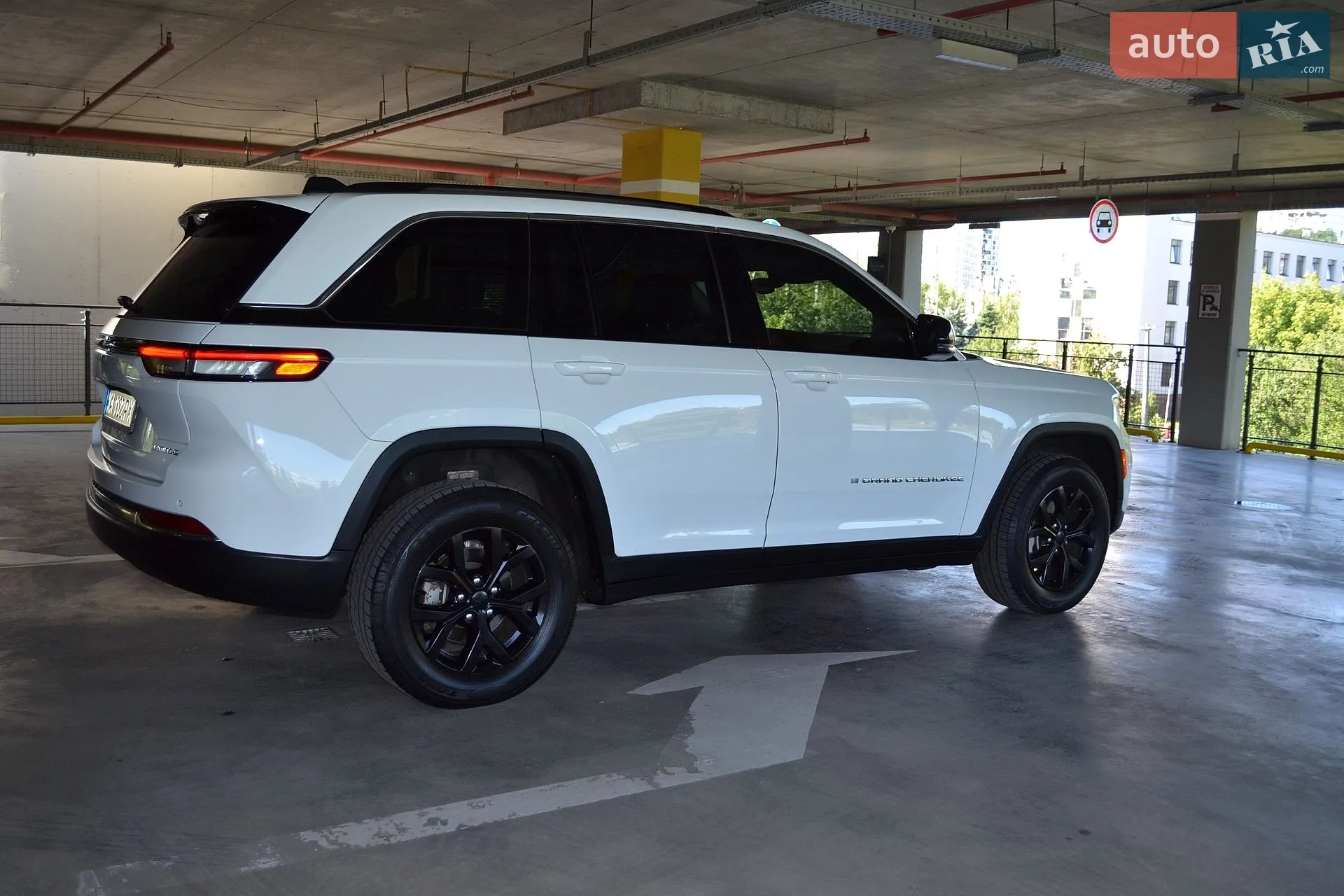 2022 Jeep Grand Cherokee - мініатюра 29