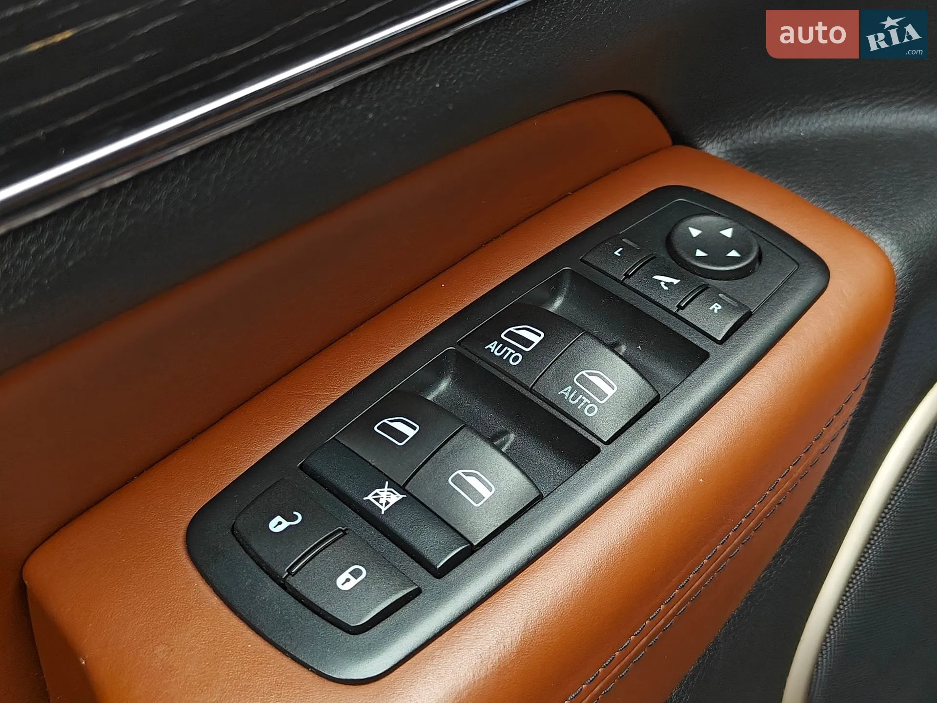2015 Jeep Grand Cherokee - мініатюра 20