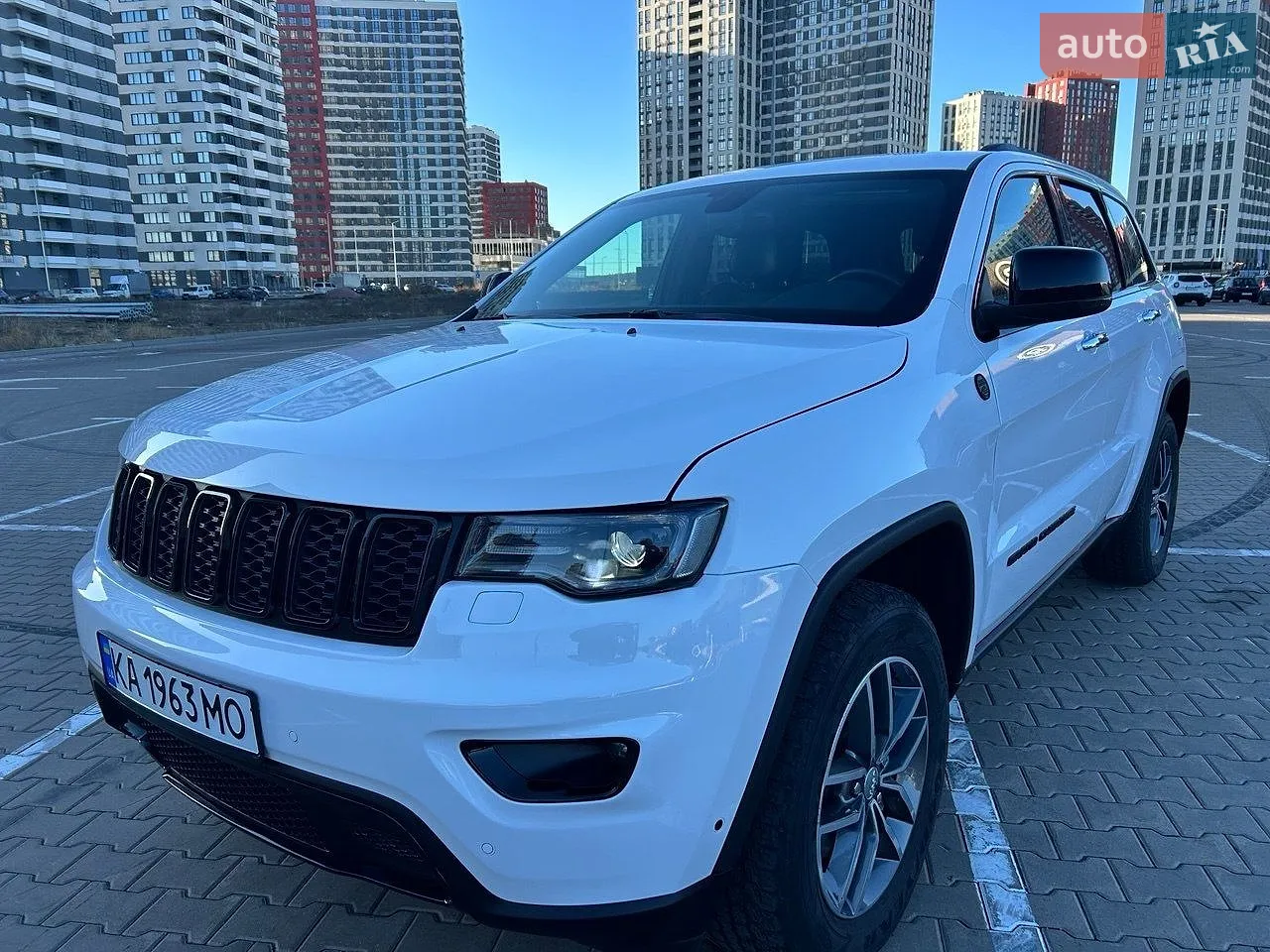 2017 Jeep Grand Cherokee - фото 1