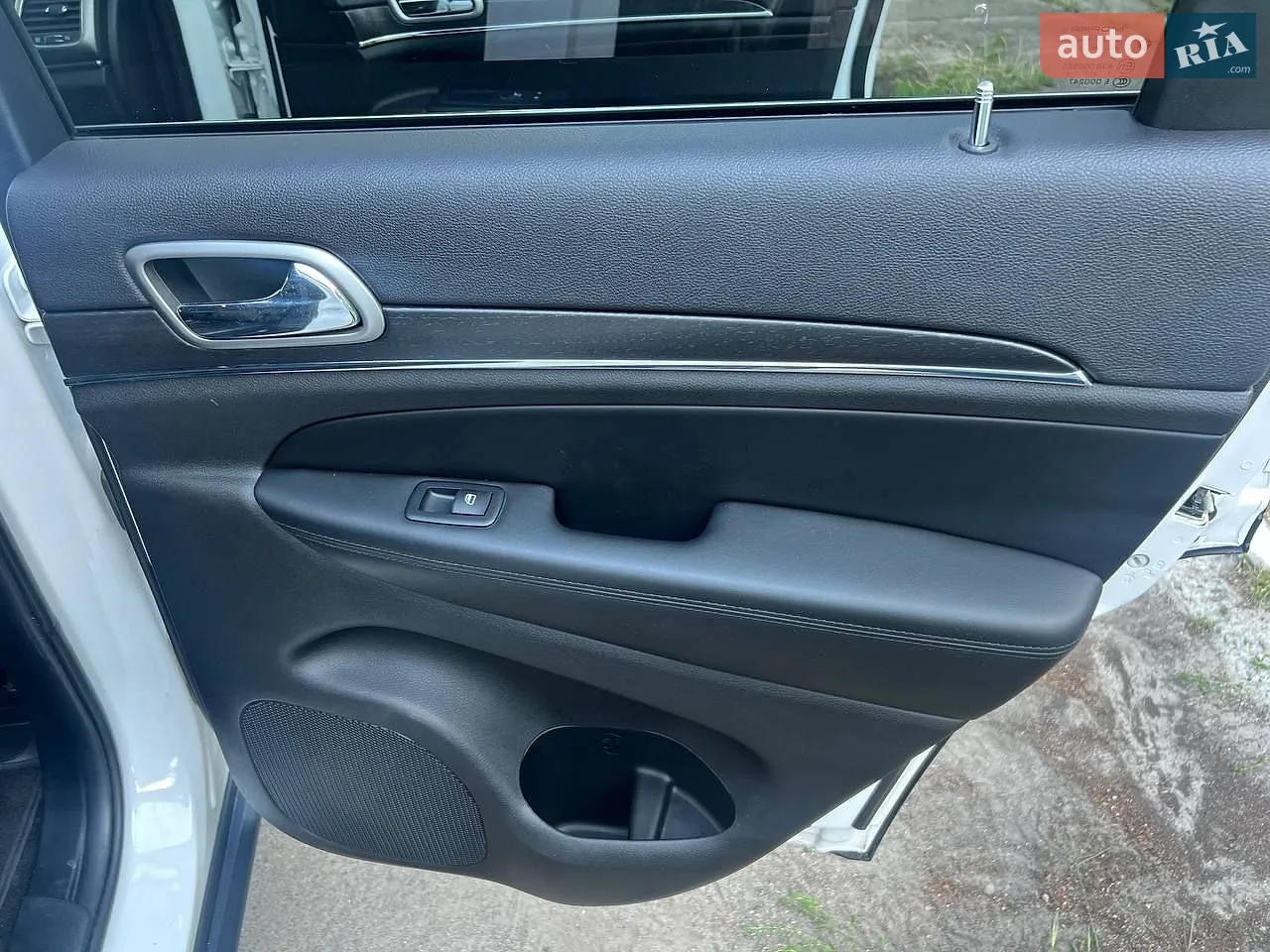 2017 Jeep Grand Cherokee - мініатюра 26