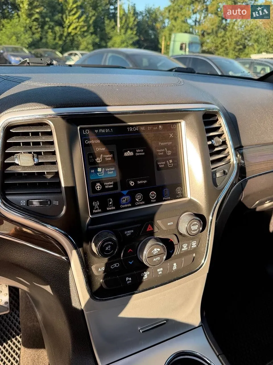 2015 Jeep Grand Cherokee - мініатюра 27