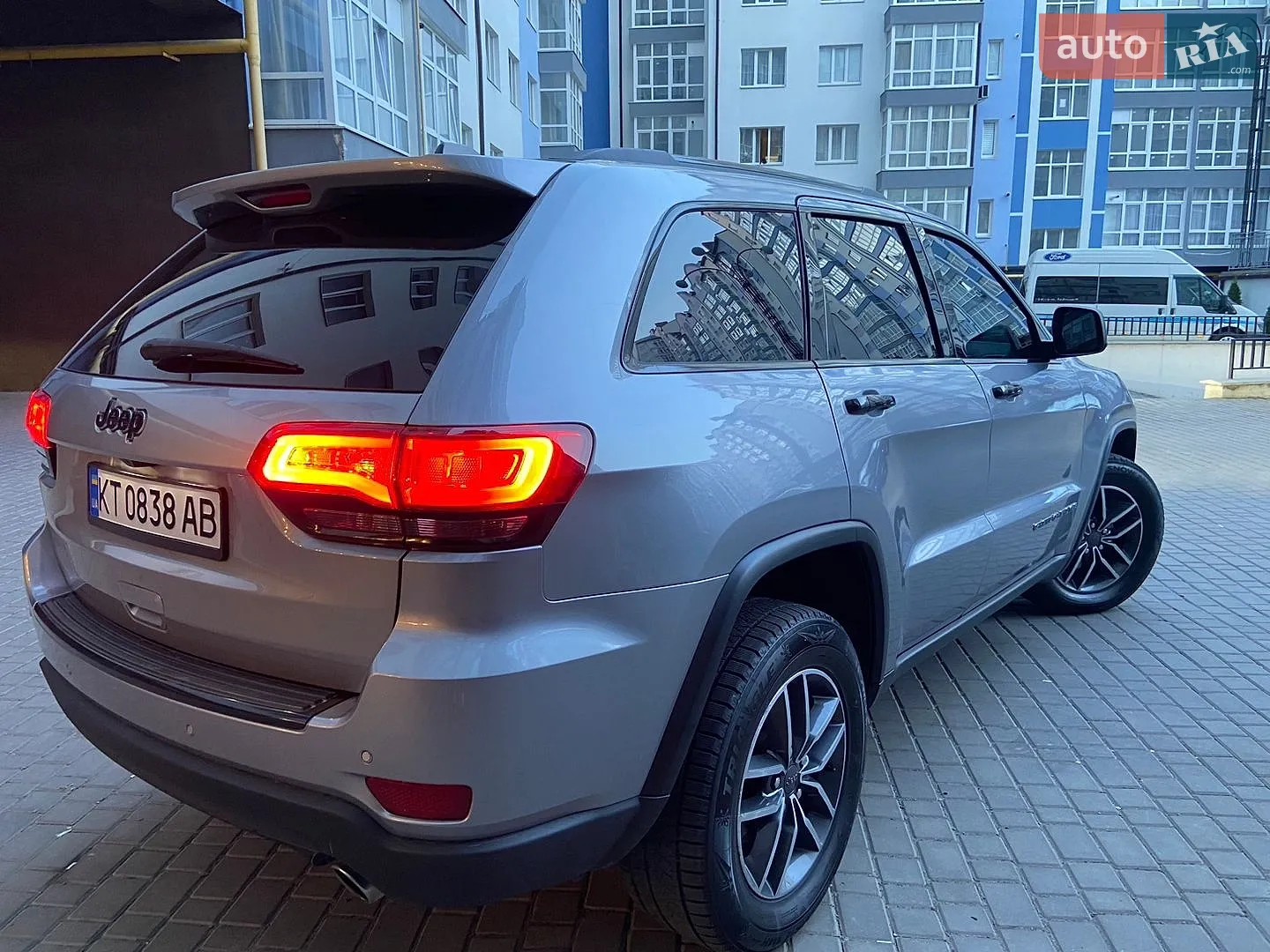 2019 Jeep Grand Cherokee - мініатюра 10