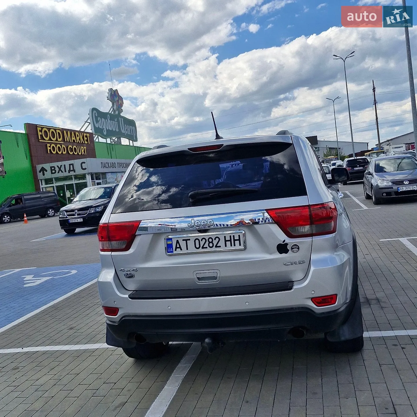 2011 Jeep Grand Cherokee - мініатюра 11