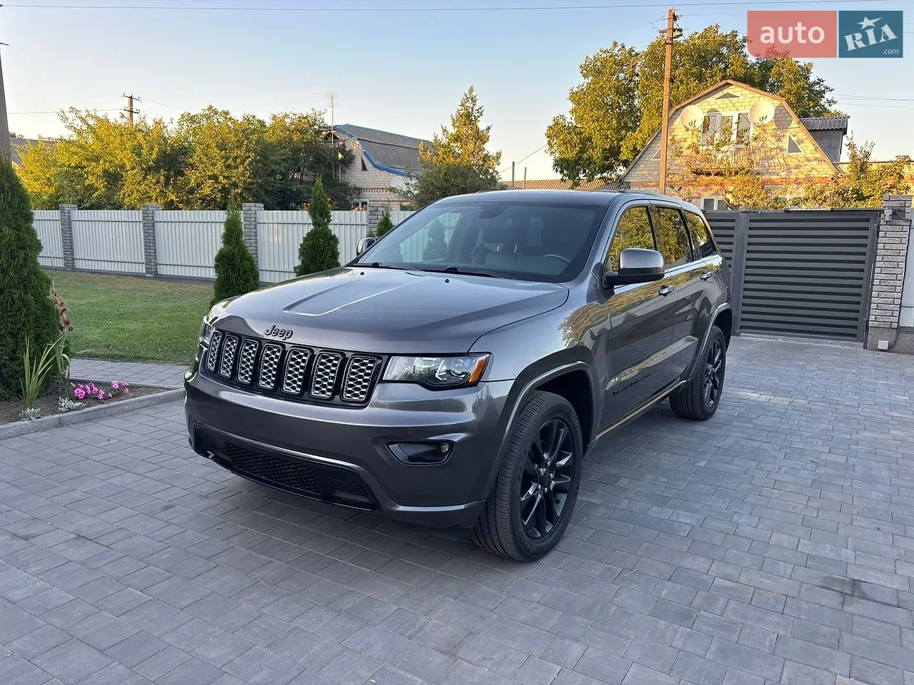 2021 Jeep Grand Cherokee - мініатюра 24