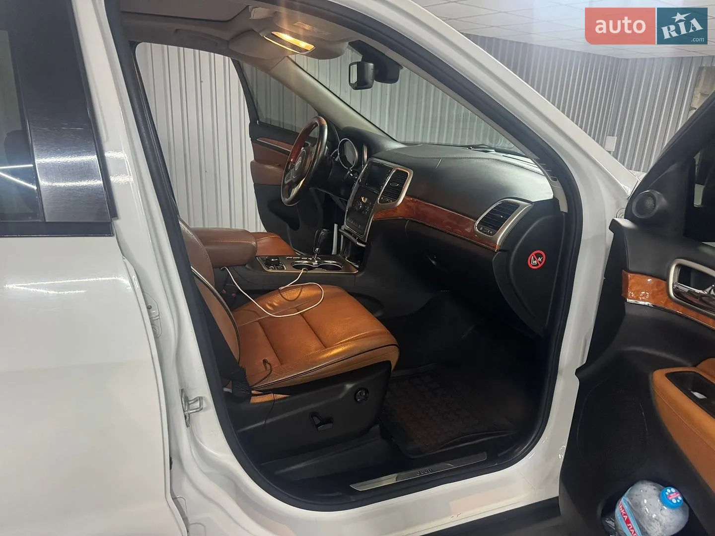 2012 Jeep Grand Cherokee - мініатюра 12