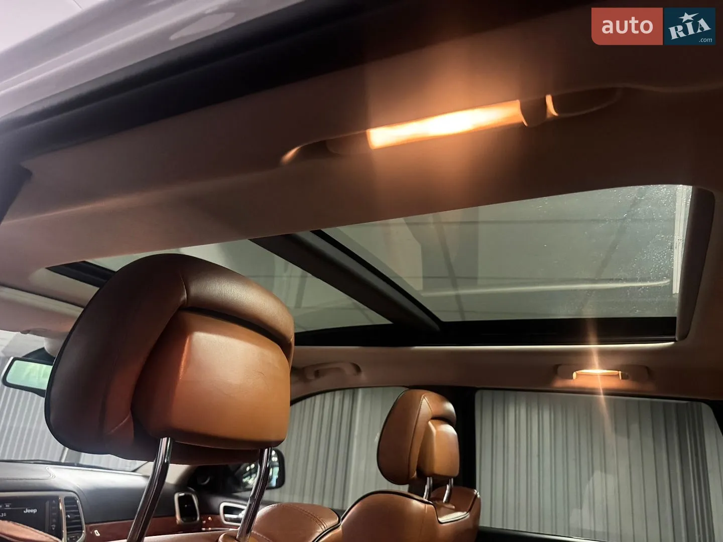 2012 Jeep Grand Cherokee - мініатюра 16