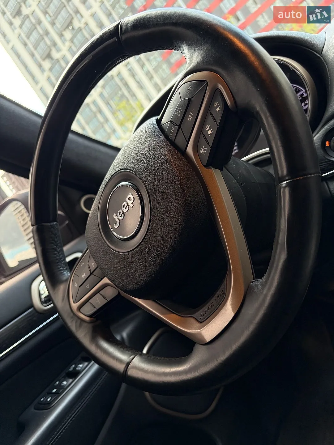 2014 Jeep Grand Cherokee - мініатюра 15