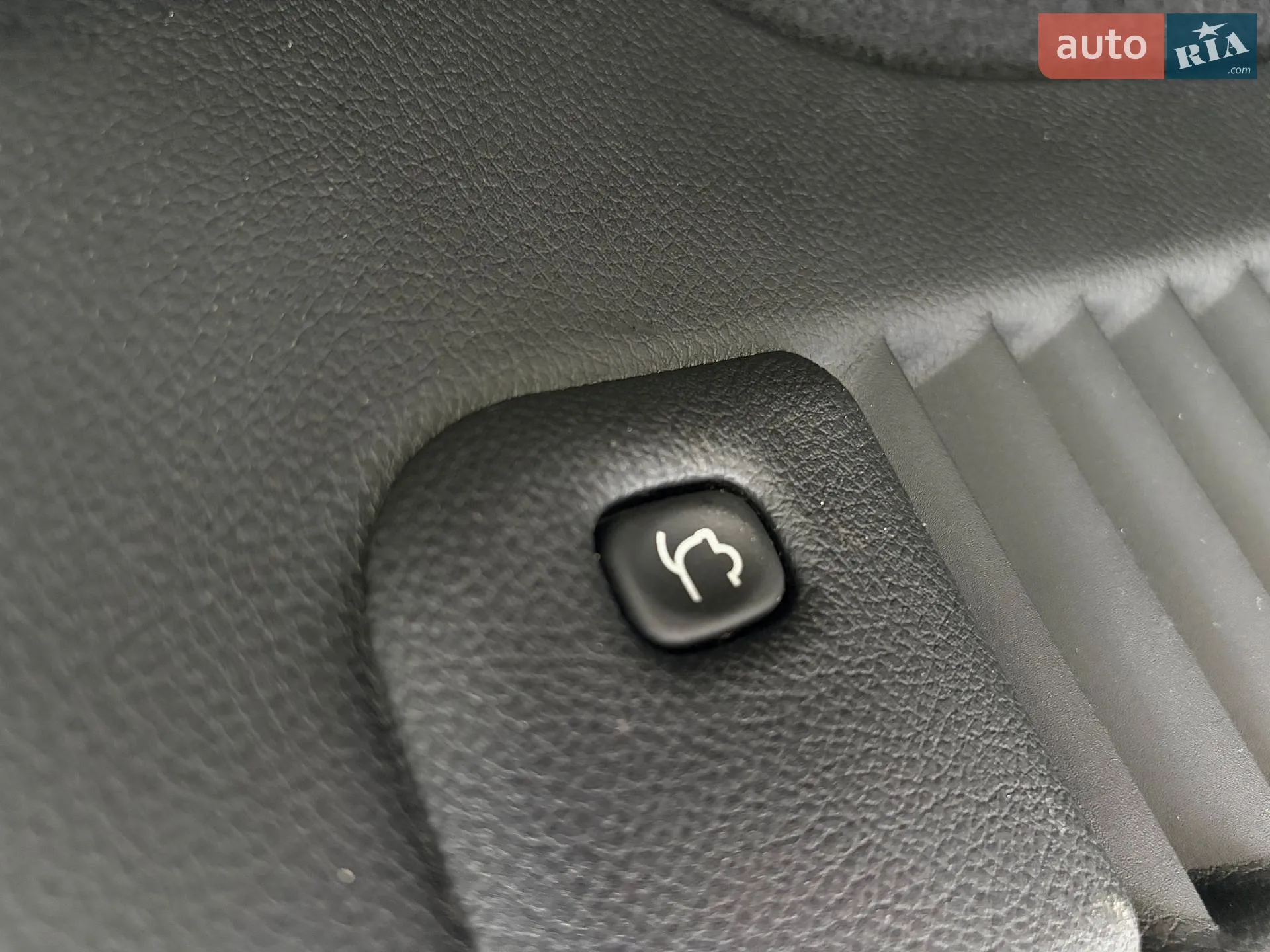 2014 Jeep Grand Cherokee - мініатюра 16