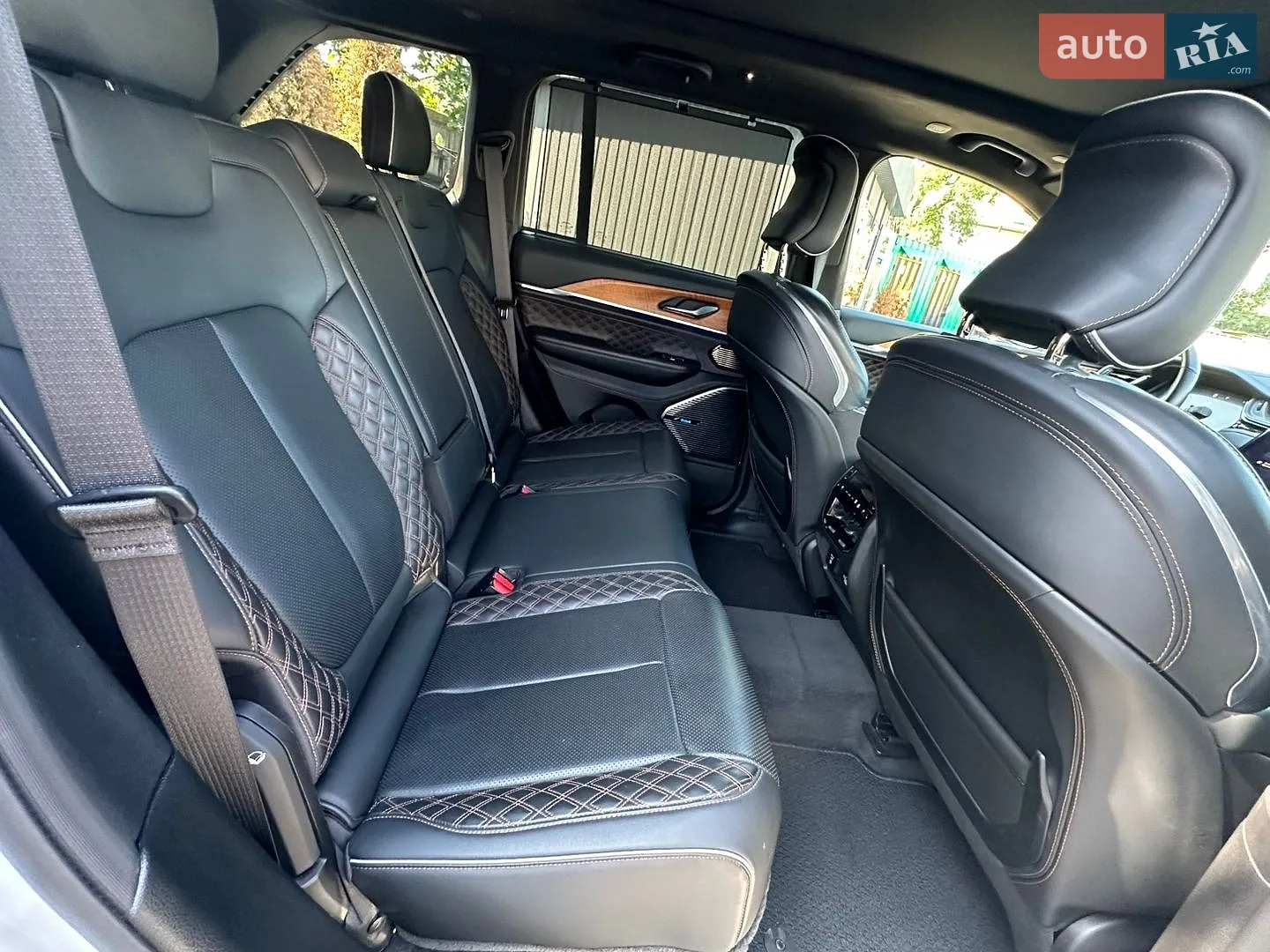 2022 Jeep Grand Cherokee - мініатюра 48