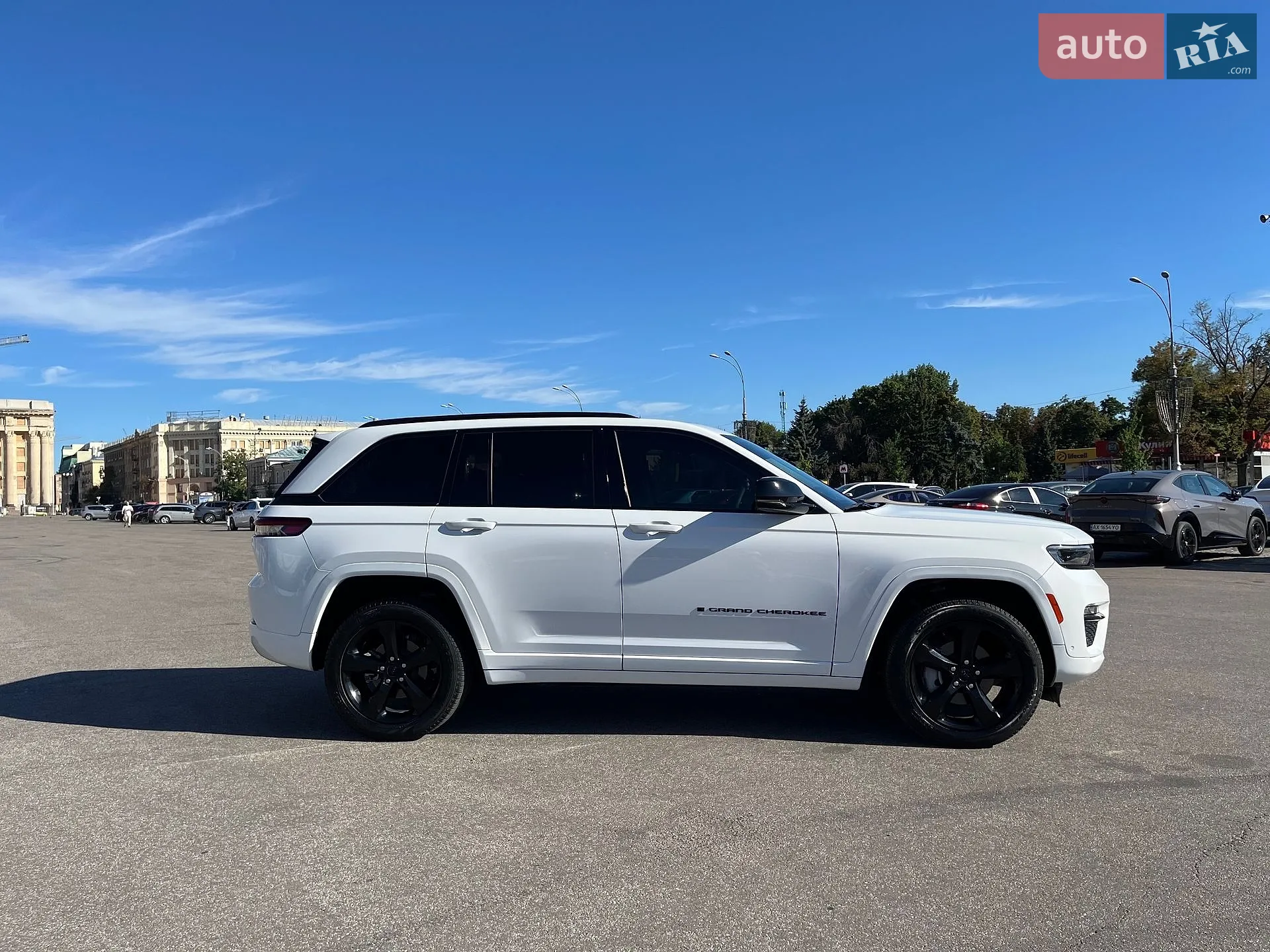2023 Jeep Grand Cherokee - мініатюра 17