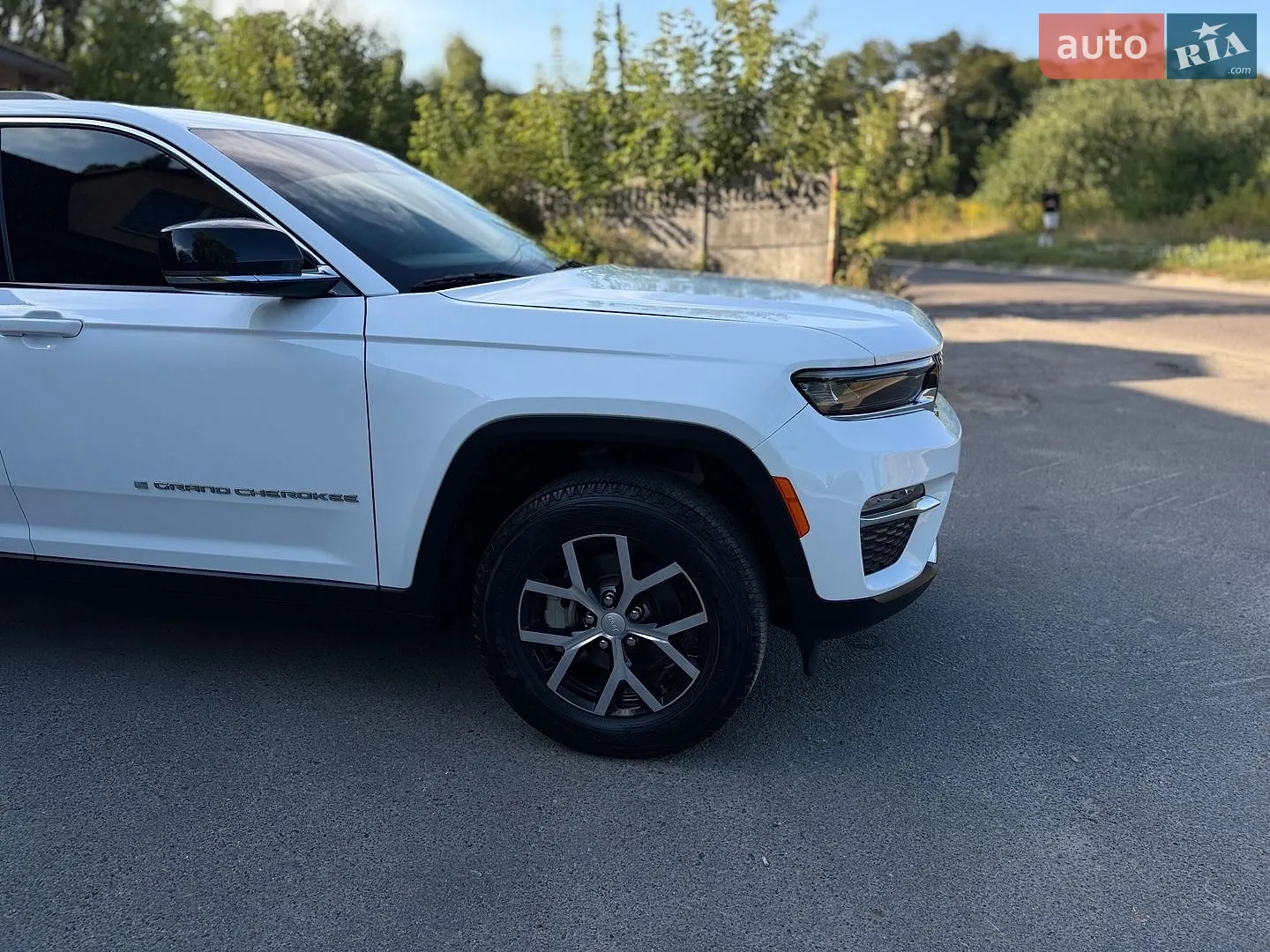 2022 Jeep Grand Cherokee - мініатюра 10