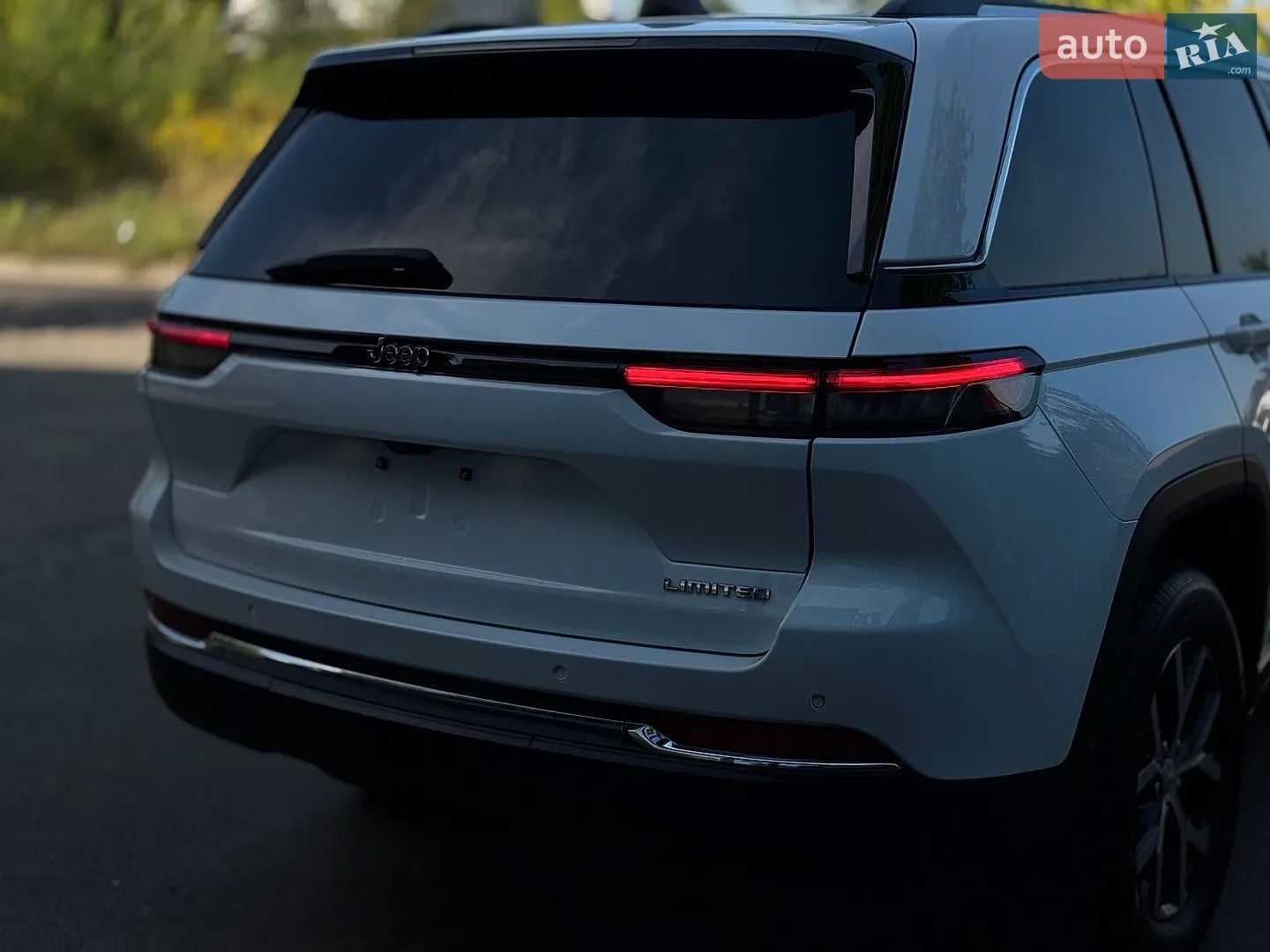 2022 Jeep Grand Cherokee - мініатюра 35