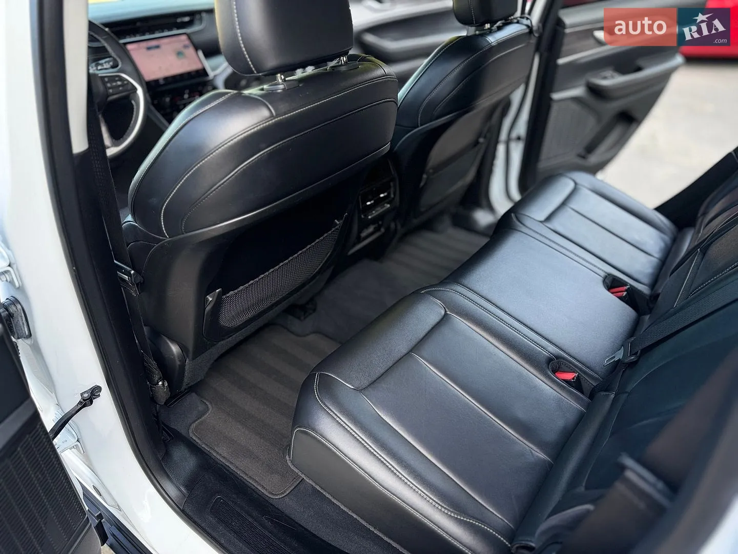 2022 Jeep Grand Cherokee - мініатюра 52
