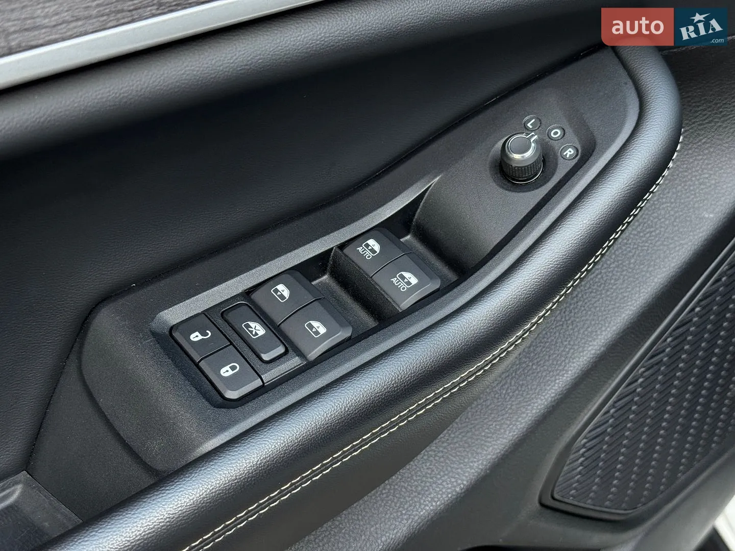 2022 Jeep Grand Cherokee - мініатюра 59
