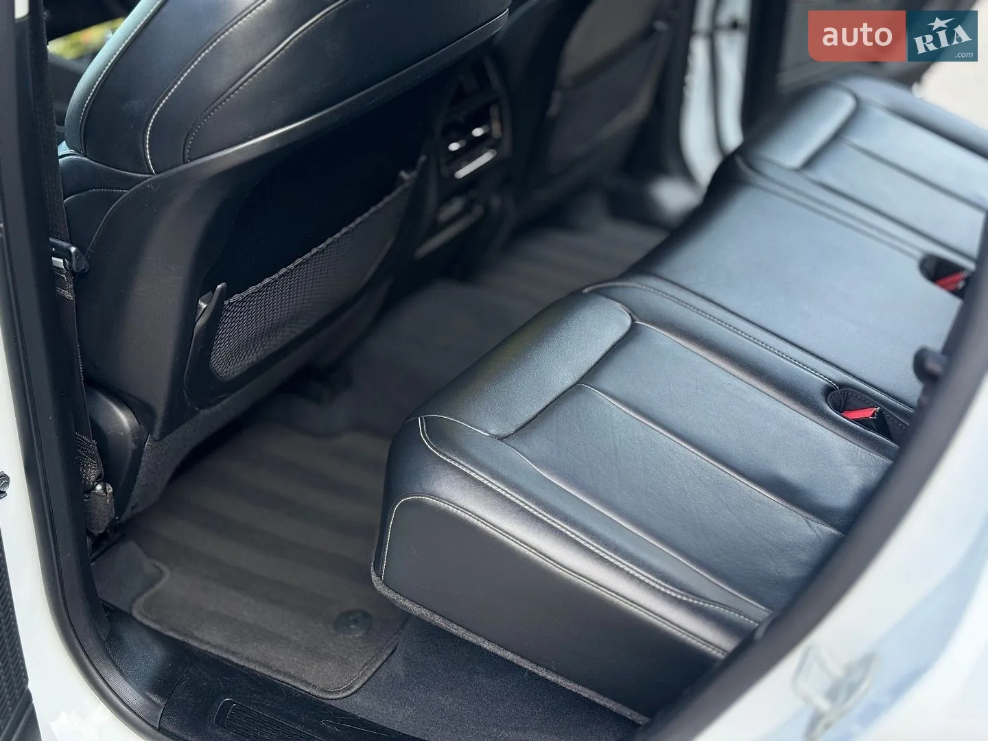 2022 Jeep Grand Cherokee - мініатюра 62