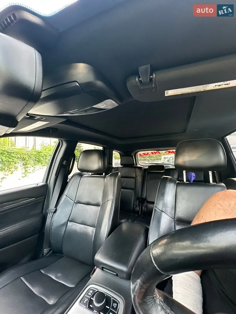 2016 Jeep Grand Cherokee - мініатюра 30