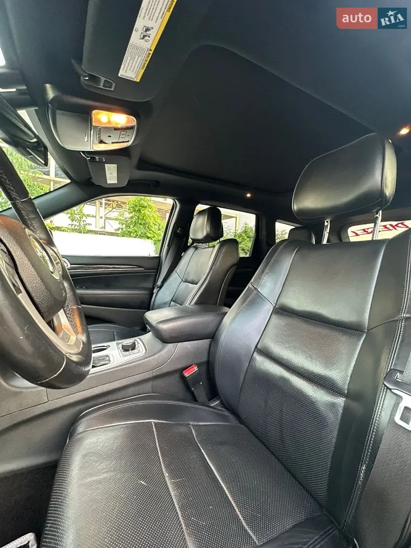 2016 Jeep Grand Cherokee - мініатюра 31