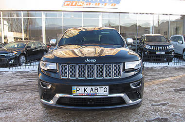 Внедорожник / Кроссовер Jeep Grand Cherokee 2017 в Киеве