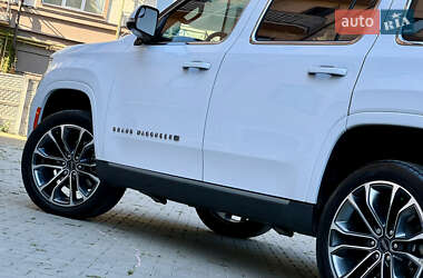 Внедорожник / Кроссовер Jeep Grand Wagoneer 2022 в 