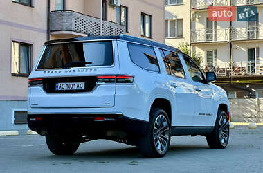 Внедорожник / Кроссовер Jeep Grand Wagoneer 2022 в 