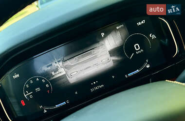 Внедорожник / Кроссовер Jeep Grand Wagoneer 2022 в 