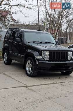 Позашляховик / Кросовер Jeep Liberty 2008 в Чернівцях