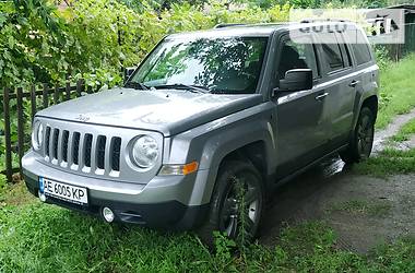 Позашляховик / Кросовер Jeep Patriot 2015 в 