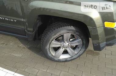 Внедорожник / Кроссовер Jeep Patriot 2015 в 