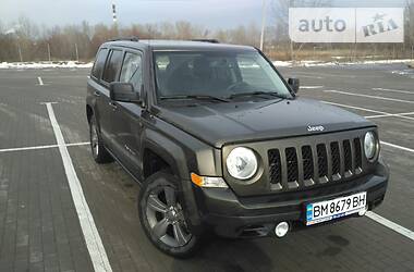 Внедорожник / Кроссовер Jeep Patriot 2015 в 
