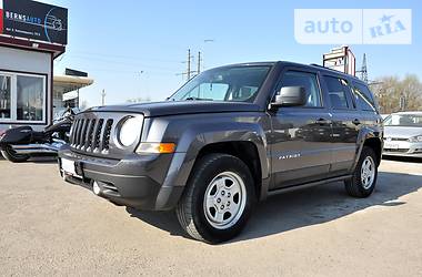 Позашляховик / Кросовер Jeep Patriot 2016 в 