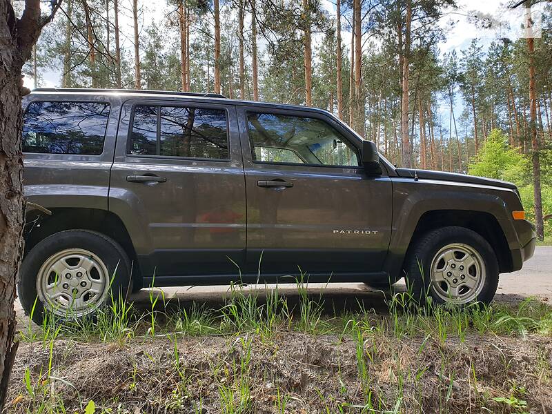 Позашляховик / Кросовер Jeep Patriot 2014 в Києві