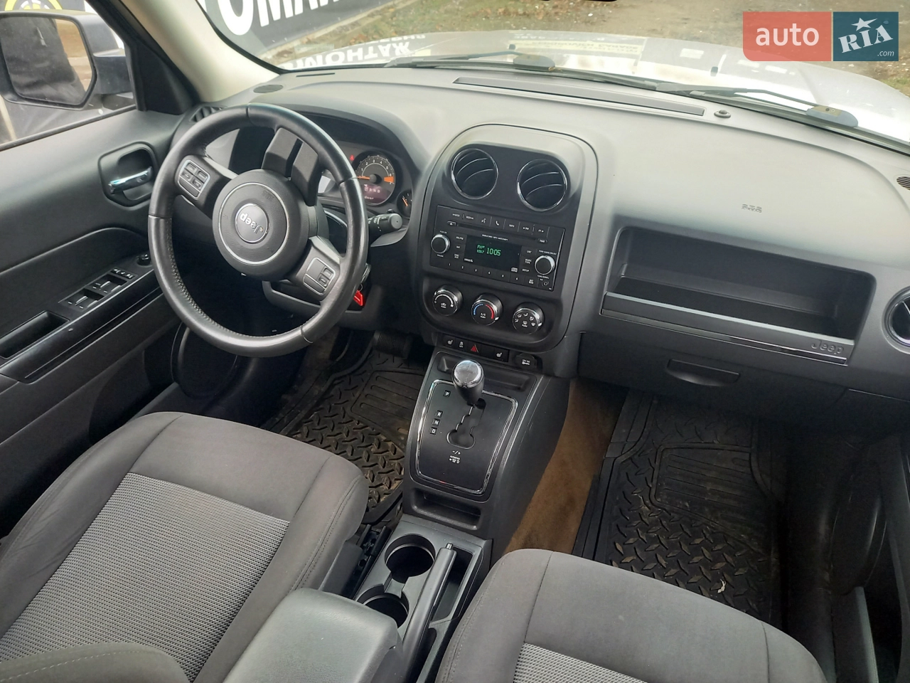 2015 Jeep Liberty (Patriot) - мініатюра 19