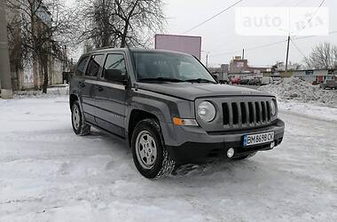 Внедорожник / Кроссовер Jeep Patriot 2011 в Сумах