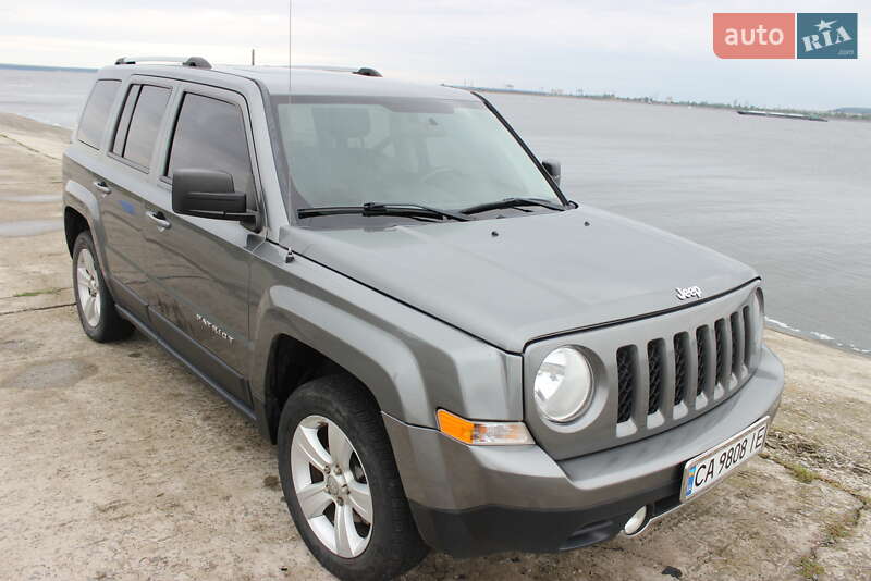 Внедорожник / Кроссовер Jeep Patriot 2011 в Каневе
