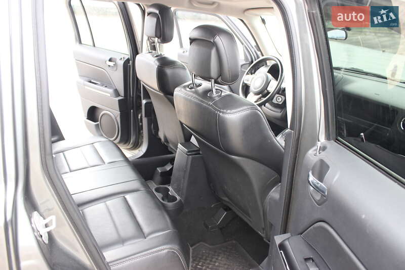 Внедорожник / Кроссовер Jeep Patriot 2011 в Каневе