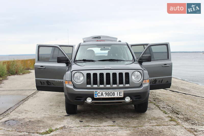 Внедорожник / Кроссовер Jeep Patriot 2011 в Каневе