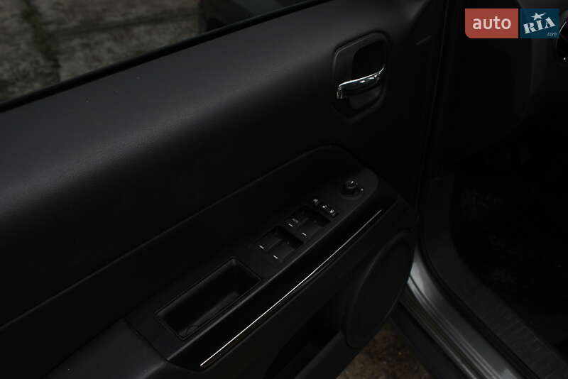 Внедорожник / Кроссовер Jeep Patriot 2011 в Каневе